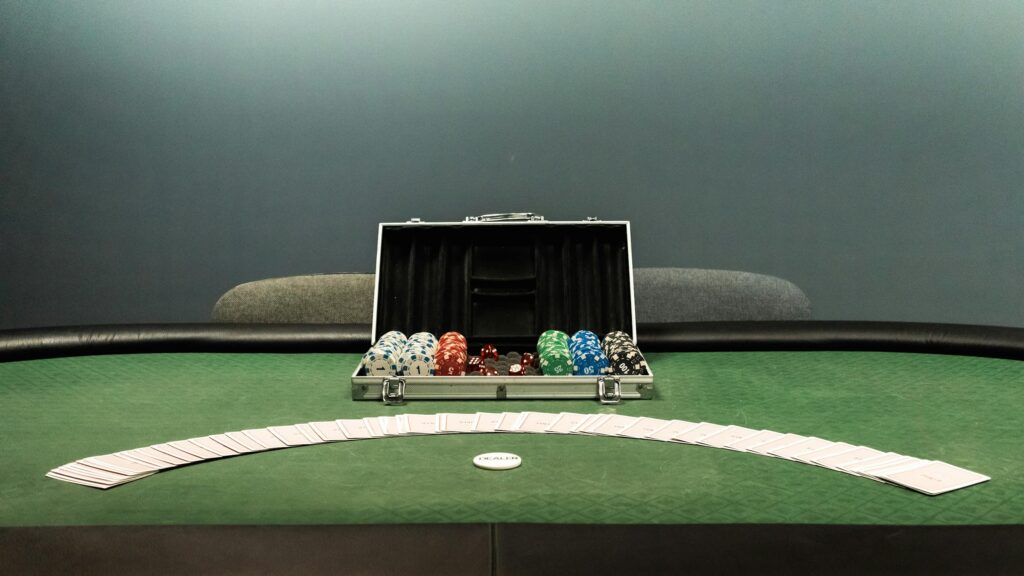 Themed Nights & Bonus Bites: Co-Marketing Strategies Between Casinos and Hospitality Venues