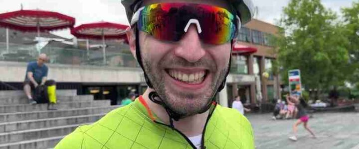 I Campionati del Mondo di ciclismo su strada 2024 si svolgeranno a Zurigo, in Svizzera. 

00:00 Intro
00:16 Abbigliamento Biotex Primavera Estate 2024
00:36 Verso Zurigo
01:04 Partenza Anello Zurigo
02:16 Centro storico Zurigo
04:48 Lo Strappo di Zürichbergstrasse max. 15%
07:09 La salita di Witikon (2,3 km al 5,7%, max. 9%)
08:24 Il raccordo di Binz
10:45 Arrivo sul lungolago
11:38 Considerazioni finali

Salopette Belike: https://amzn.to/3xz1hYI
Salopette Ingamba: https://www.biotex.it/shop/it/uomo/2786-salopette-gravel-ingamba/18377#/26-colore-nero/58-taglia-i_xs_s
Maglia Soffio: https://amzn.to/3XDLhzm
Calza Aria: https://amzn.to/3L1FJHa
Guanto Air Plus: https://amzn.to/45CV62t
Giacca Win 2in1: https://www.biotex.it/shop/it/uomo/2778-giacca-win-antivento/3313#/39-colore-nero_lime/58-taglia-i_xs_s

Il mio equipaggiamento lo trovi qui:
https://www.mountainbikingtube.com/category/my-amazon.html

L'evento, avrà luogo dal 21 al 29 settembre. 
Il percorso sarà caratterizzato da strappi e  - youtube